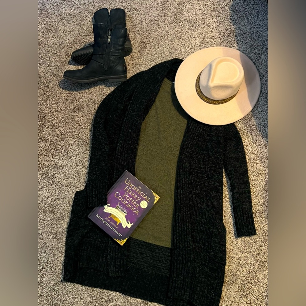 Winter Work Duo - Sold As a Set! Medium Gap Tank and Long Forest Black Sweater